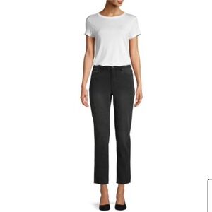 MAX JEANS High Rise Pearl Wash Mom Jeans N…